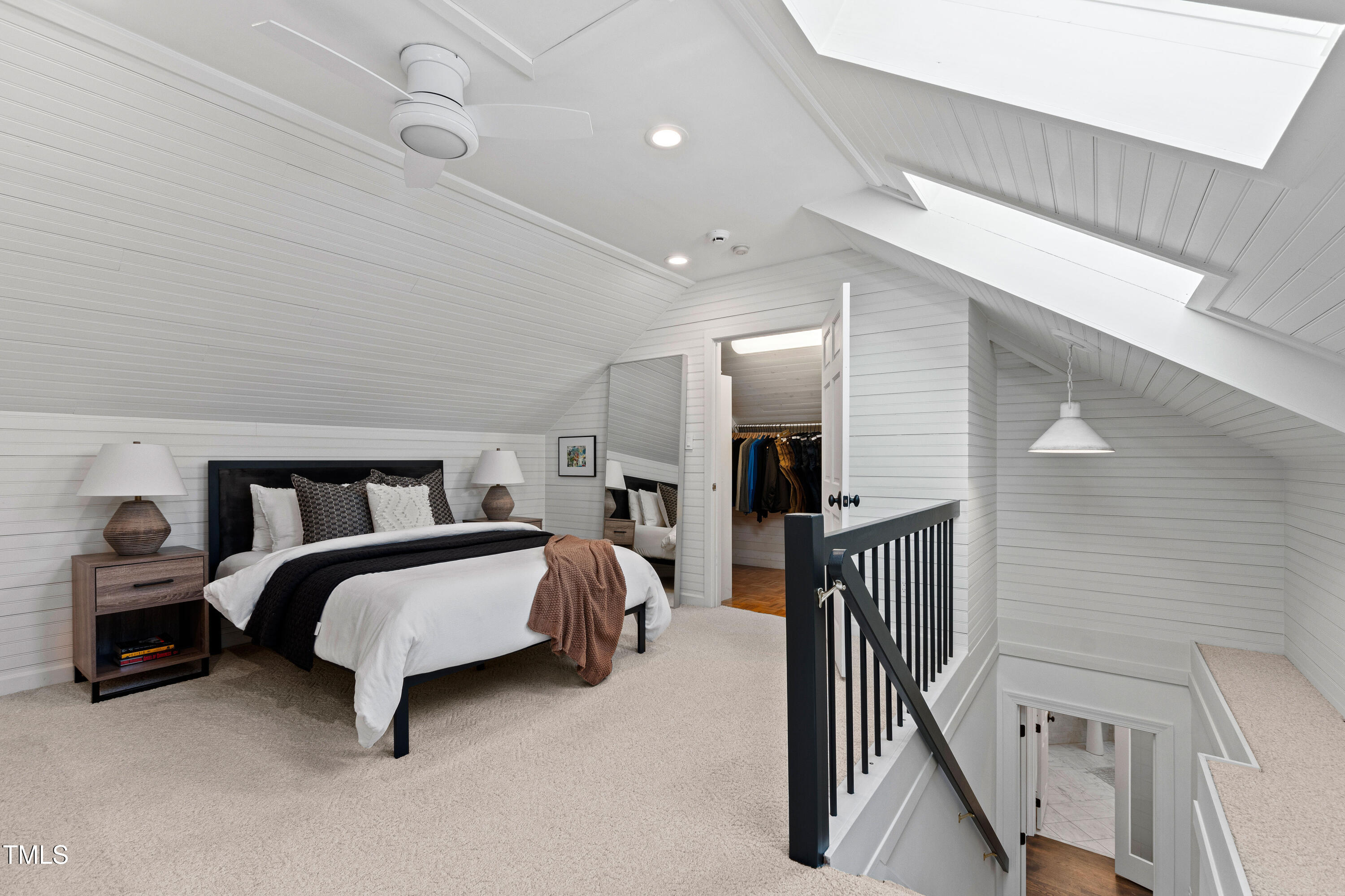 10805 The Olde Place