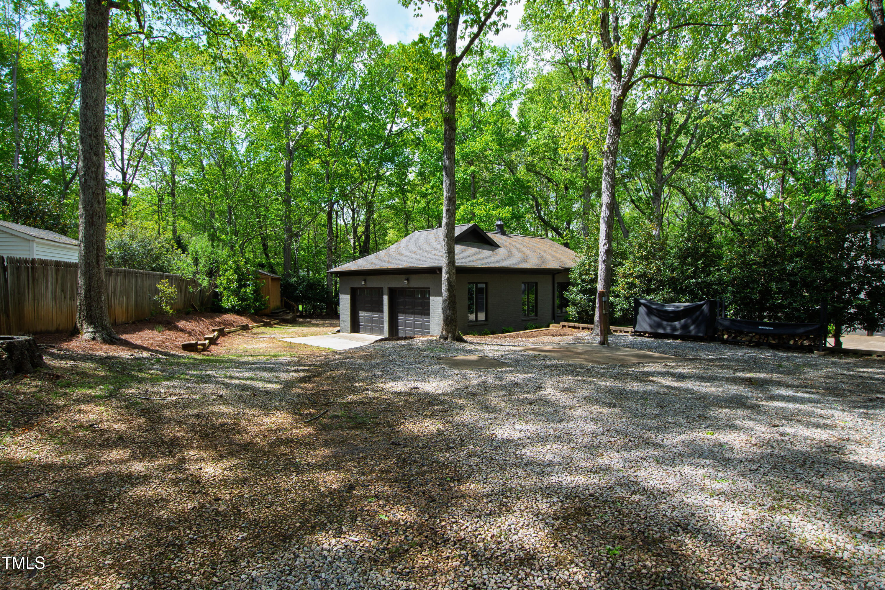 10805 The Olde Place