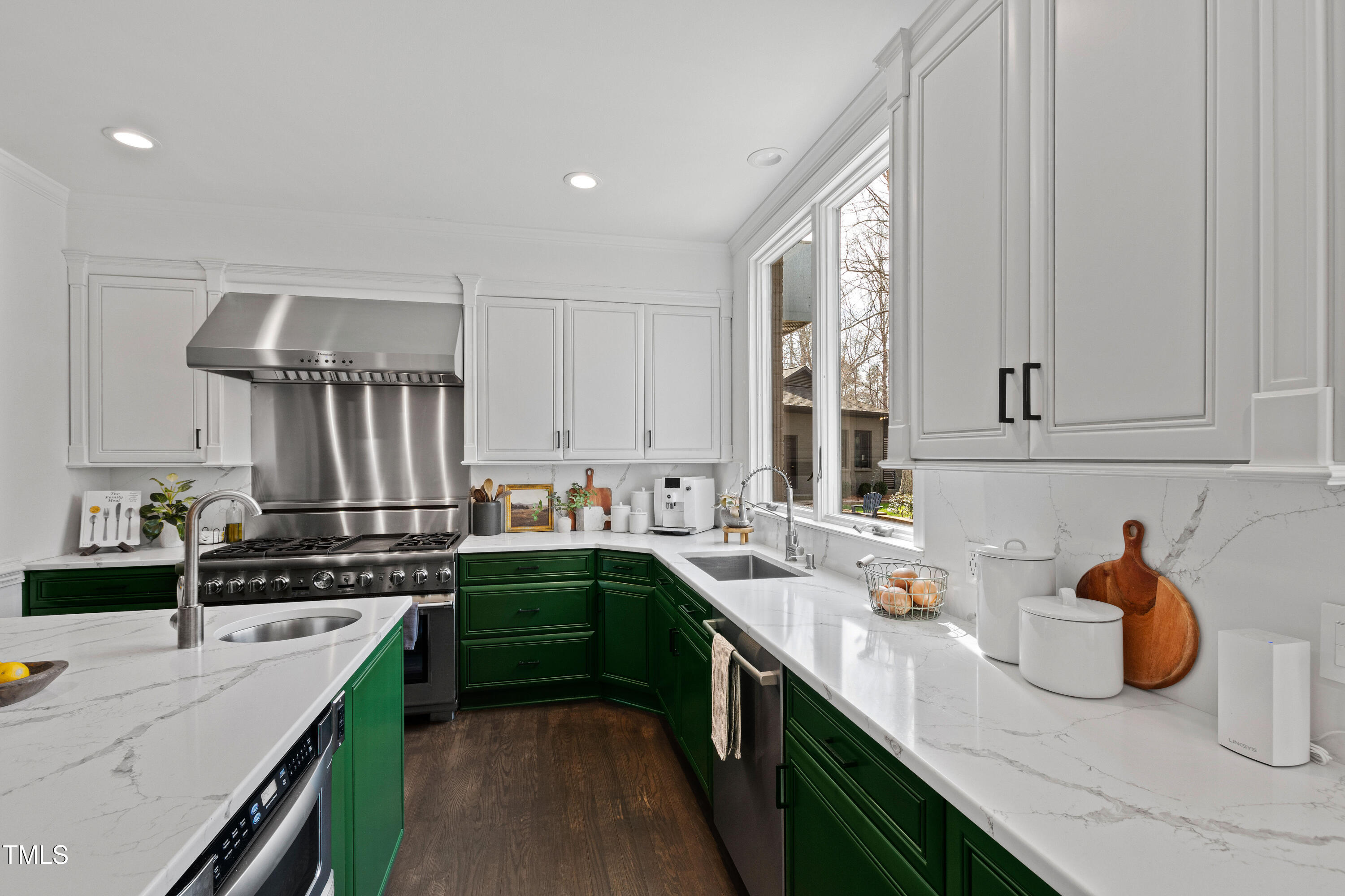 10805 The Olde Place