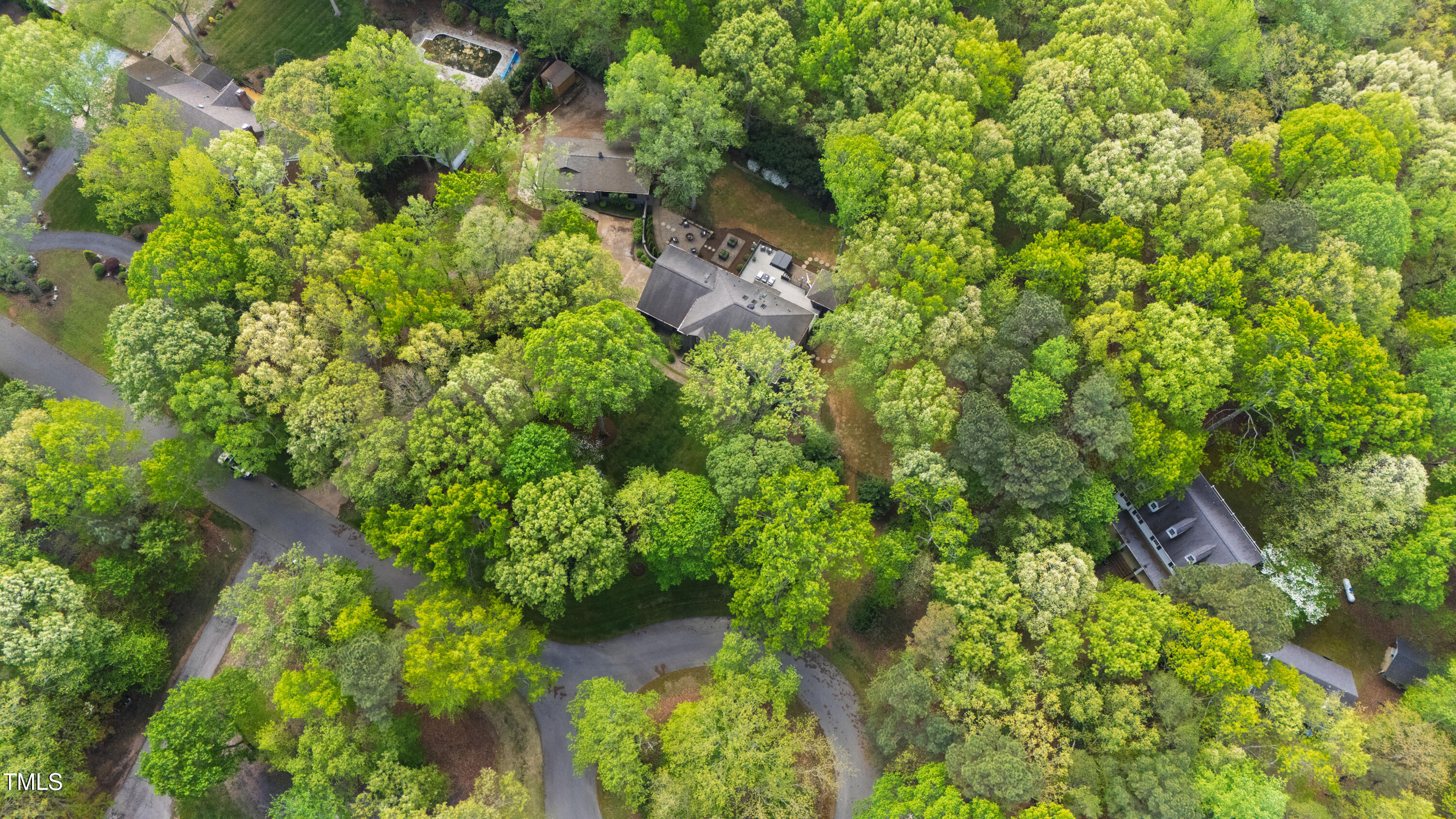 10805 The Olde Place