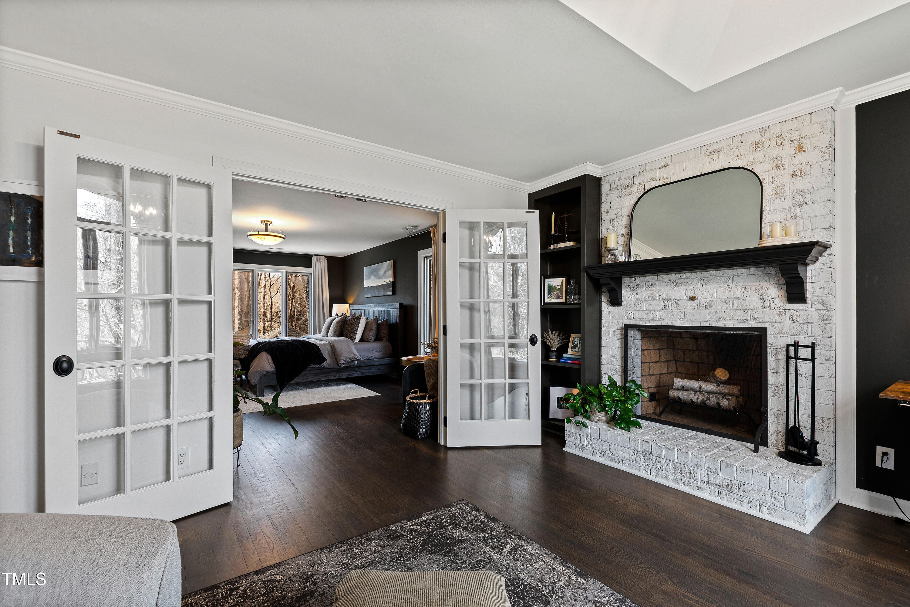 10805 The Olde Place