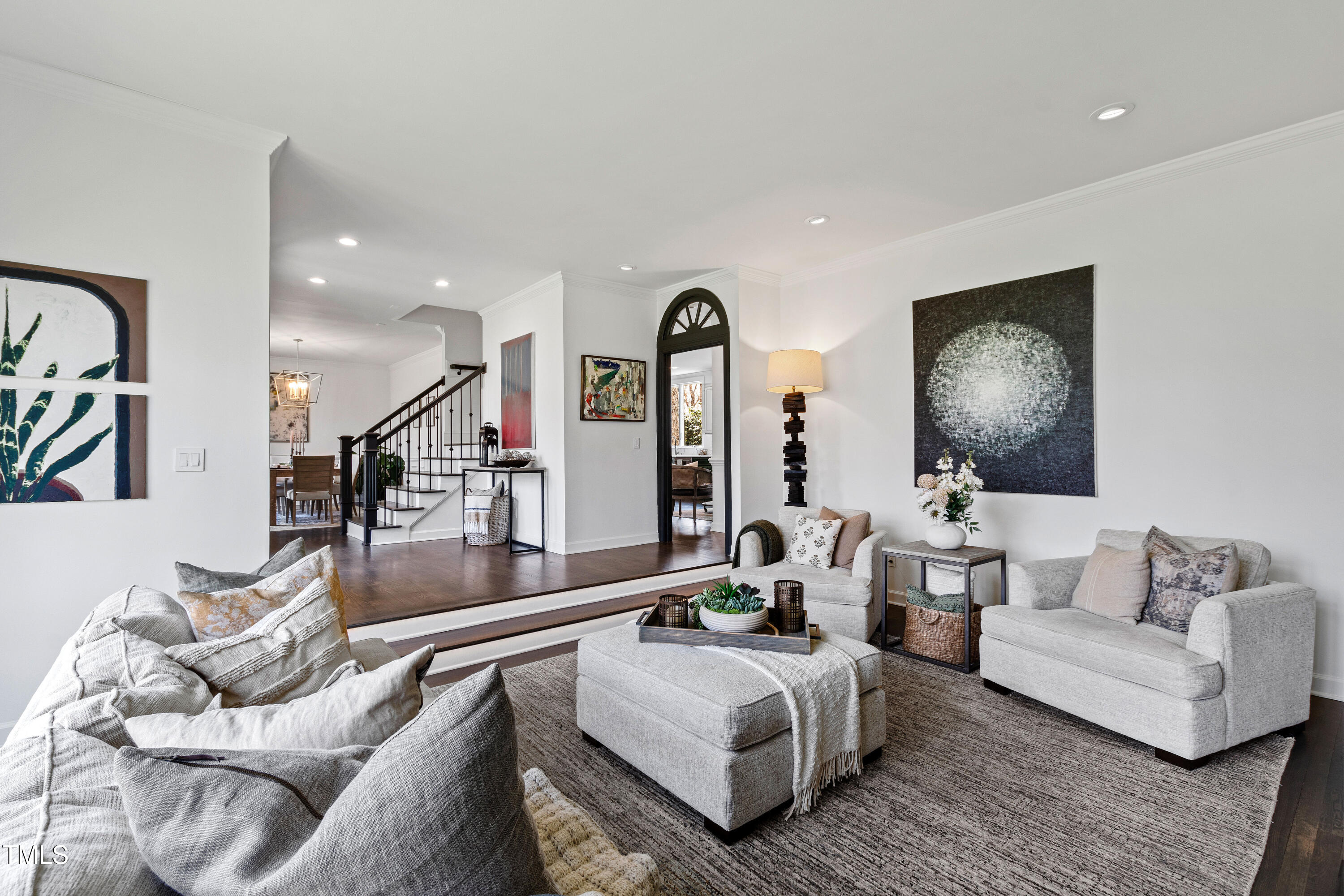 10805 The Olde Place