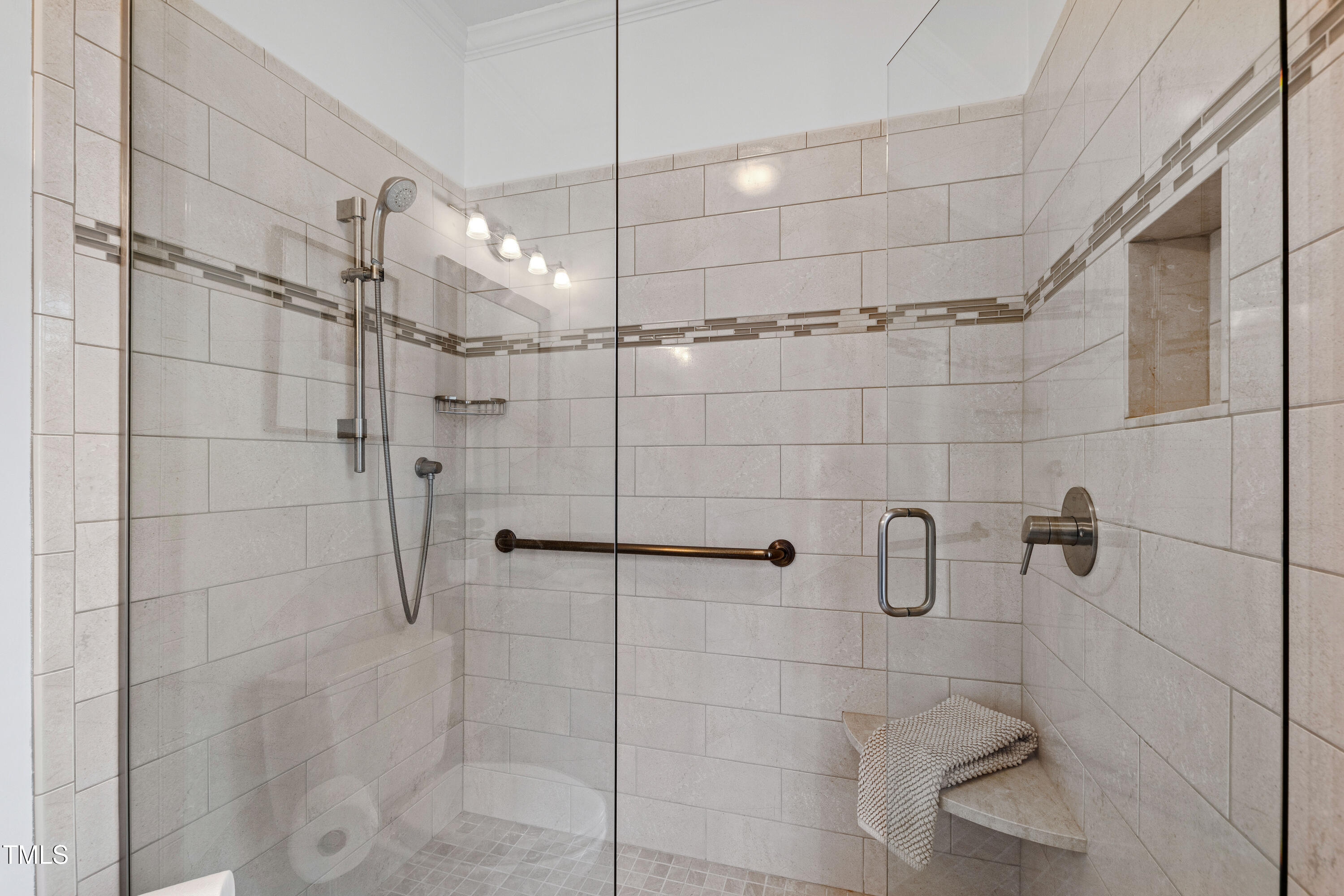 10805 The Olde Place