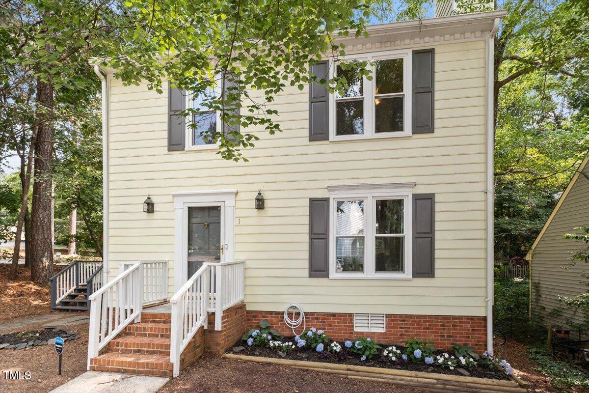 1 Old Towne Place