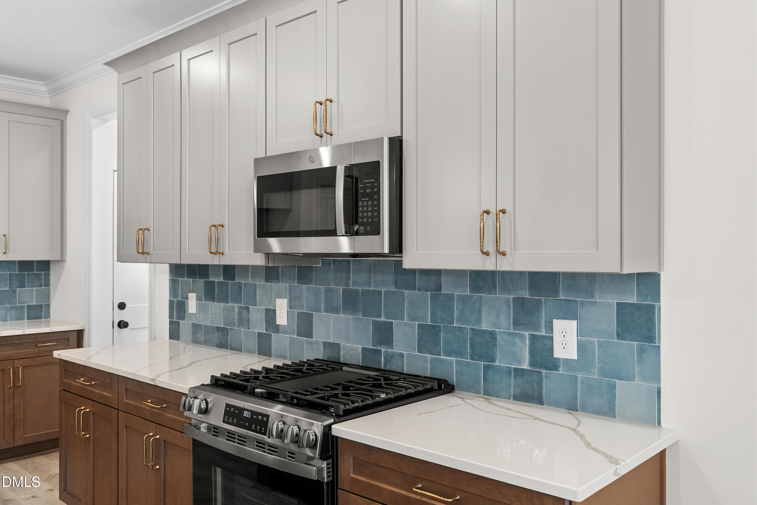 12815 Cricket Cove Court