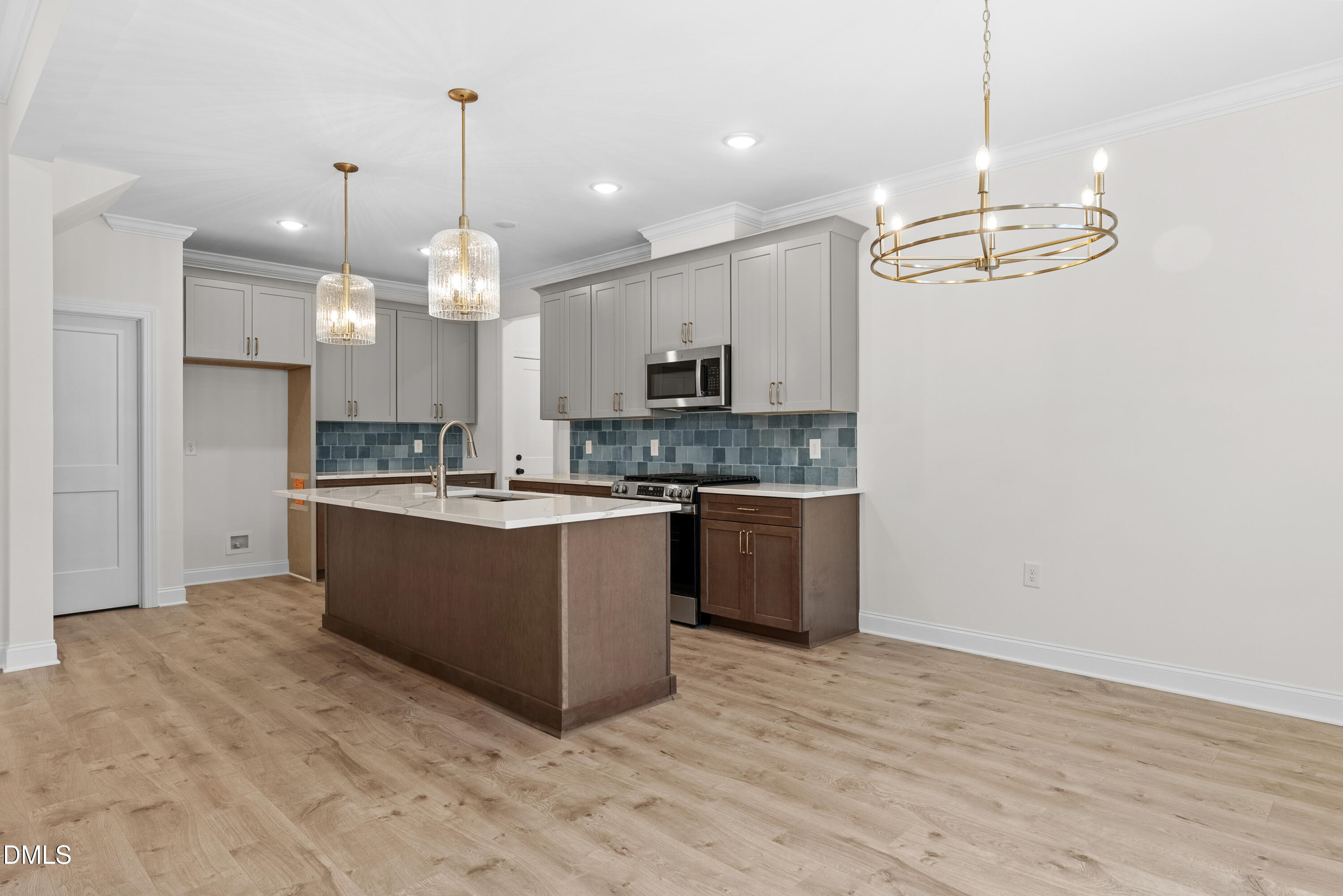 12815 Cricket Cove Court