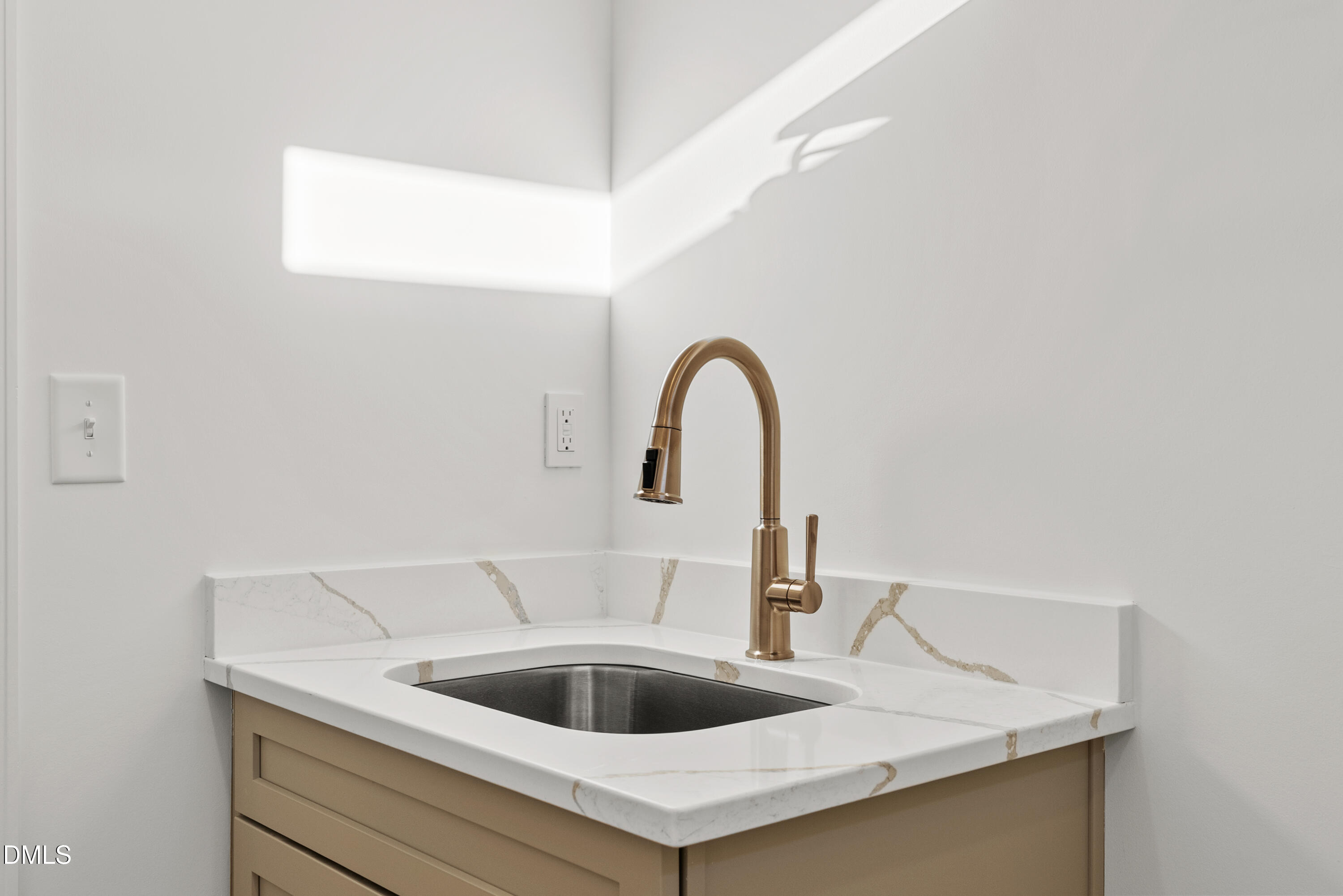 12815 Cricket Cove Court