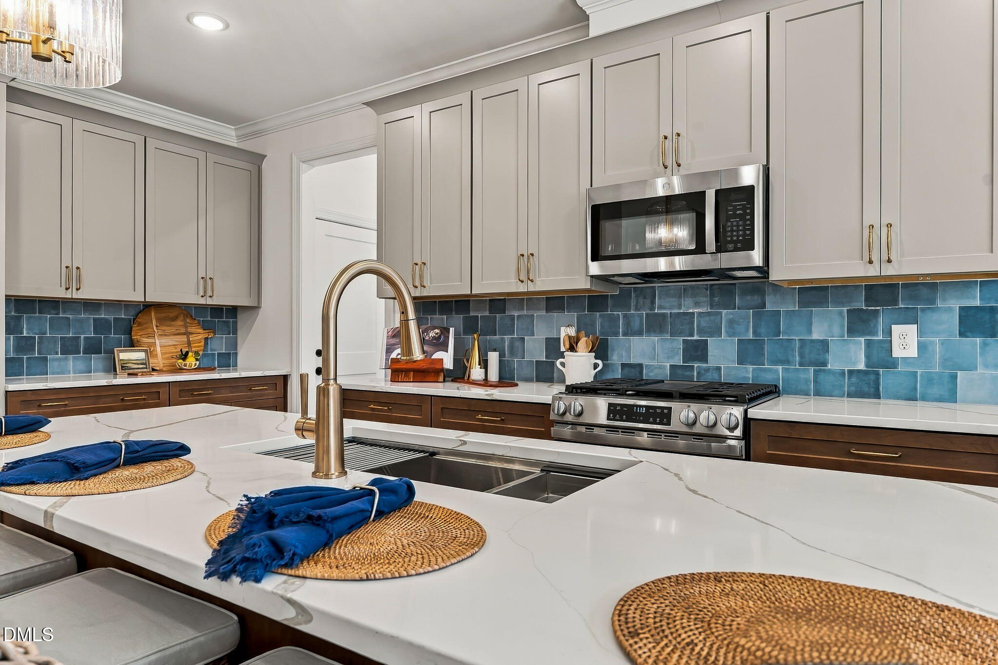 12815 Cricket Cove Court