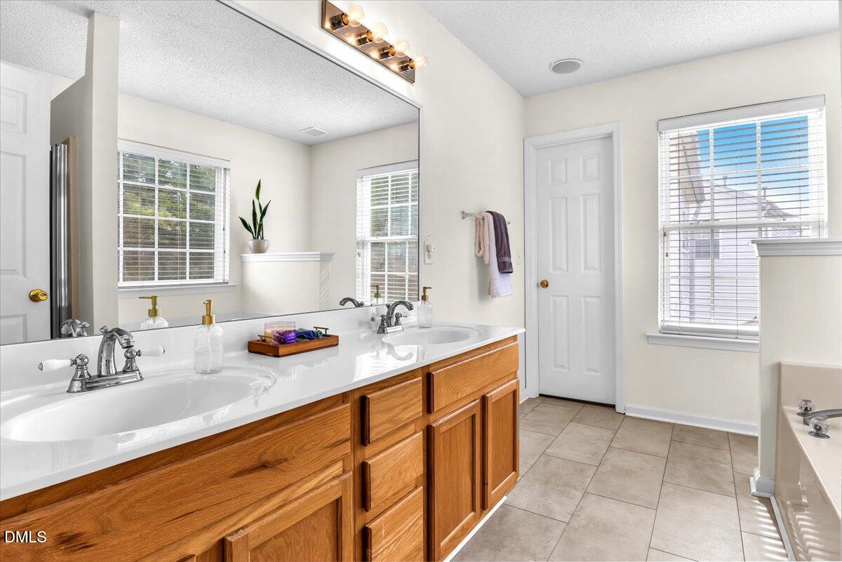 5009 Marathon Lane
