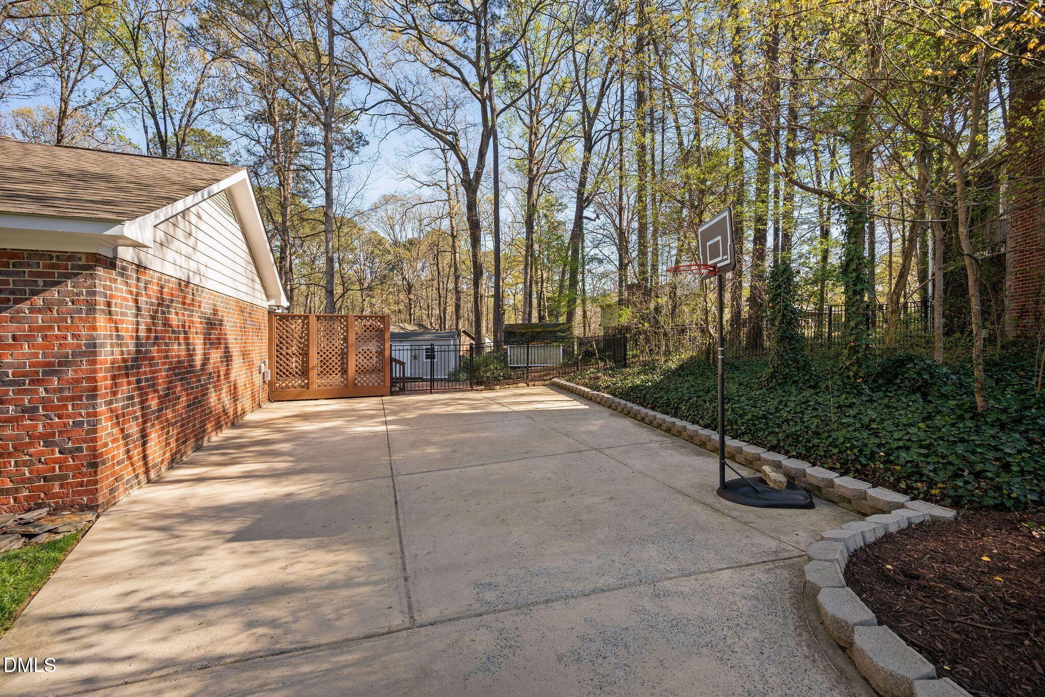 1113 Braemar Court