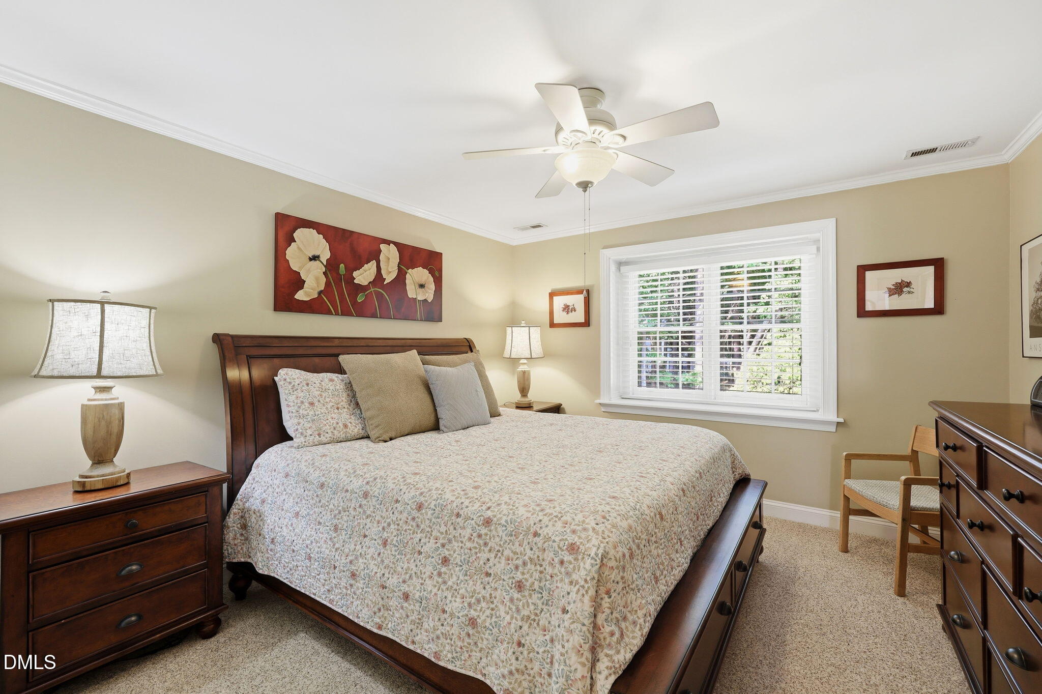 6 King William Court