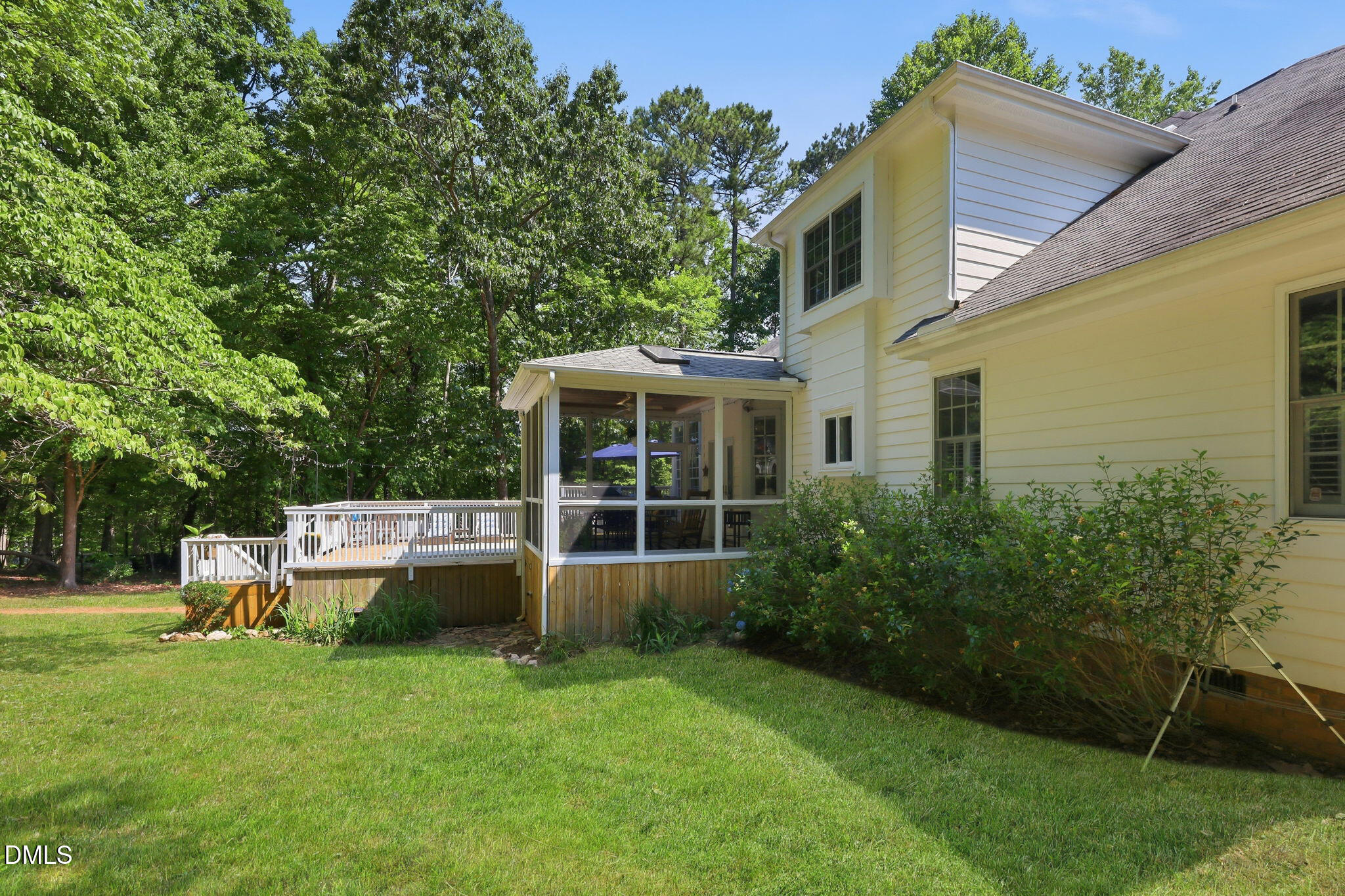6 King William Court