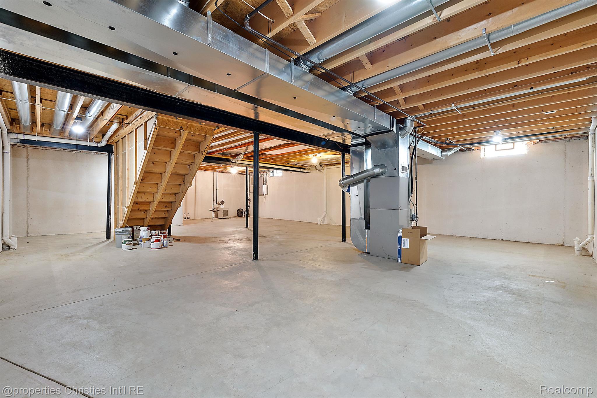 1211 Andover Drive
