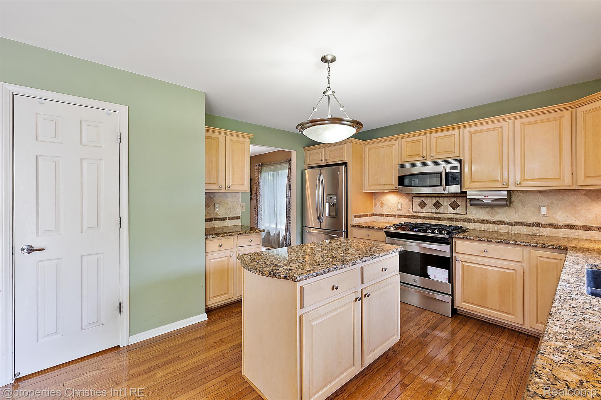 1211 Andover Drive