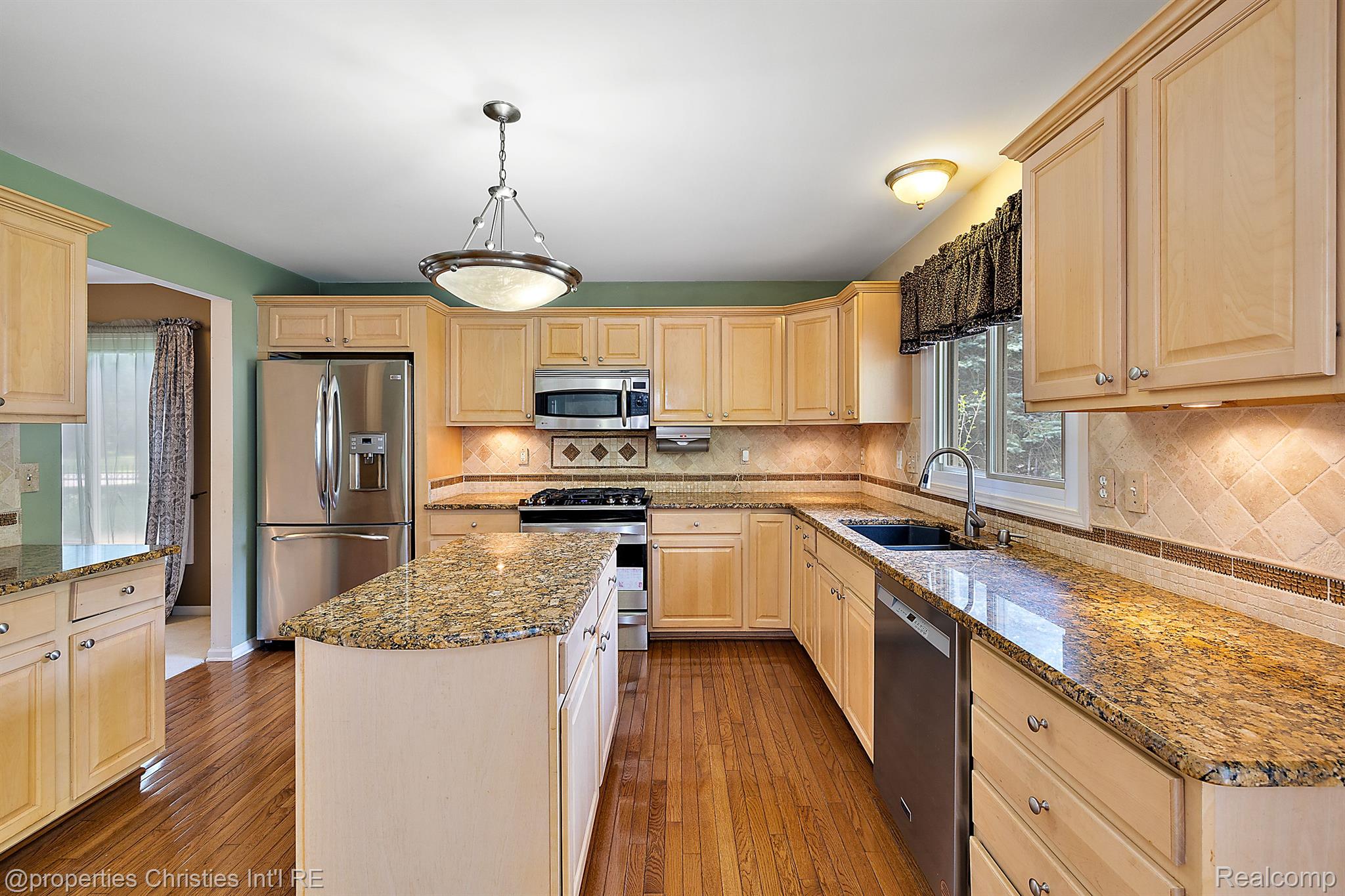 1211 Andover Drive