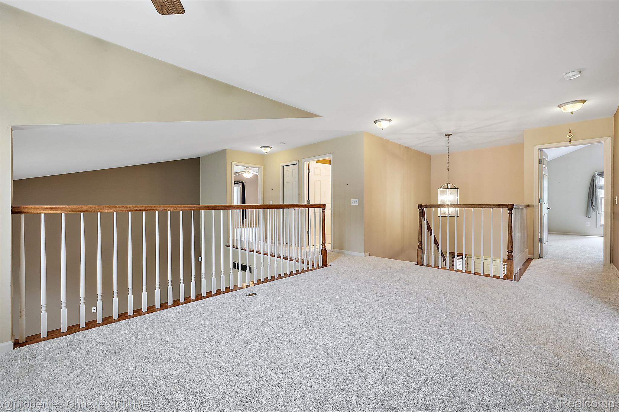 1211 Andover Drive