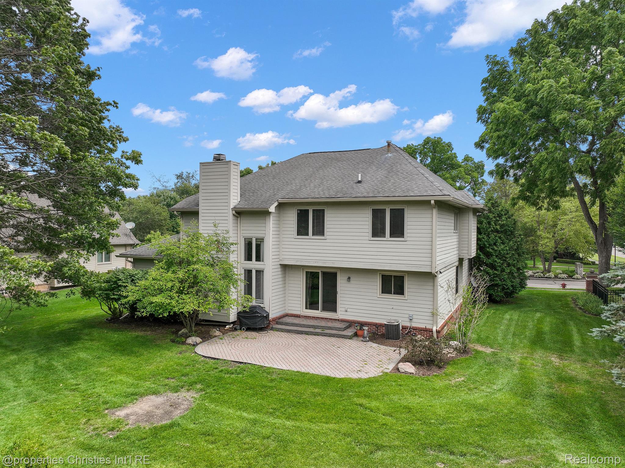 1211 Andover Drive