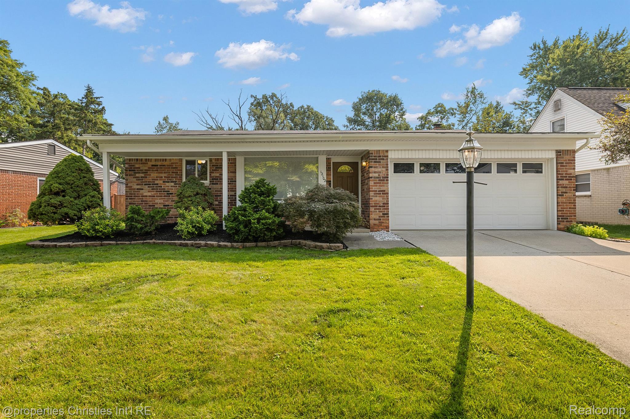 12102 Hines Court