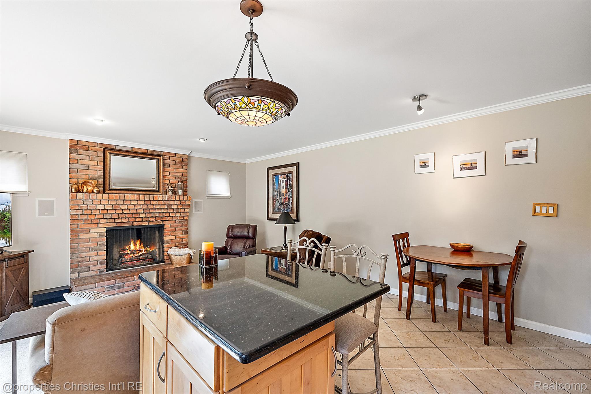 12102 Hines Court
