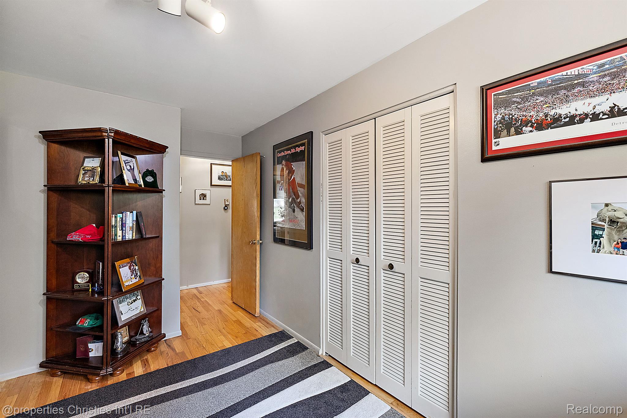 12102 Hines Court