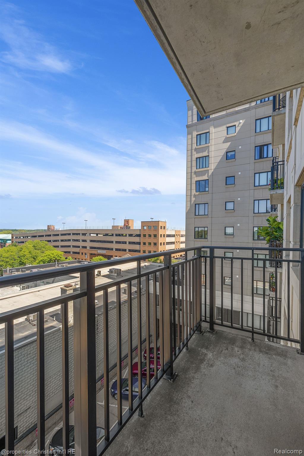 111 N Ashley Street 513