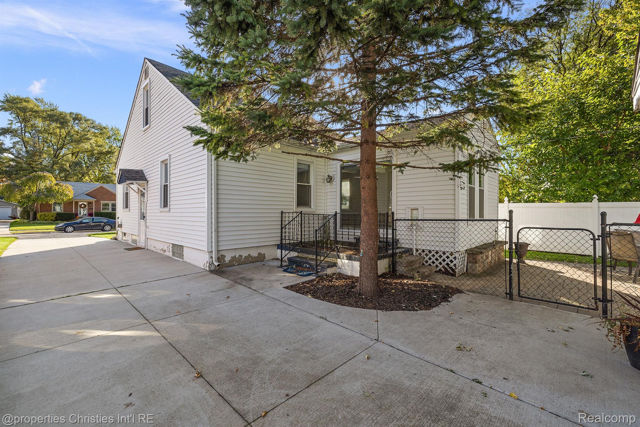 715 N Blair Avenue