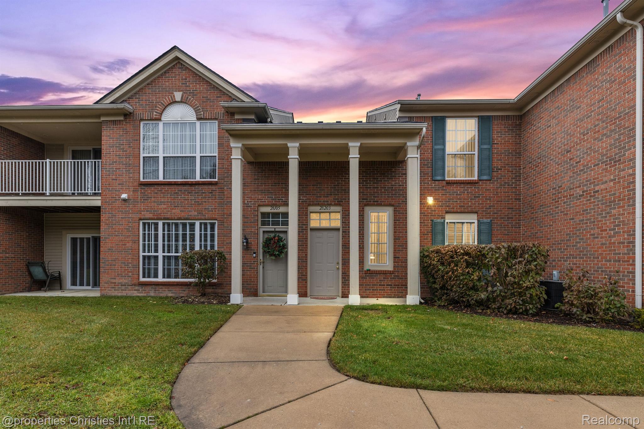 28203 CHESAPEAKE Circle