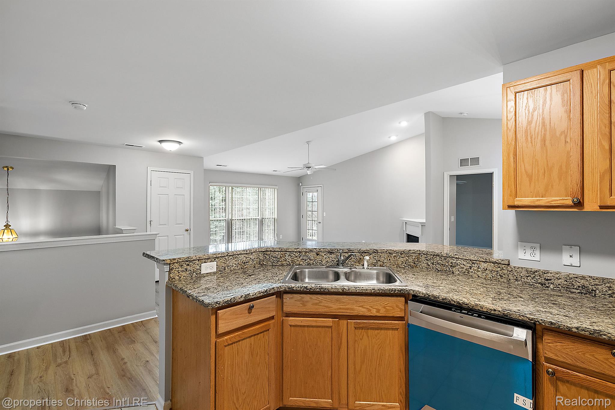 28203 CHESAPEAKE Circle