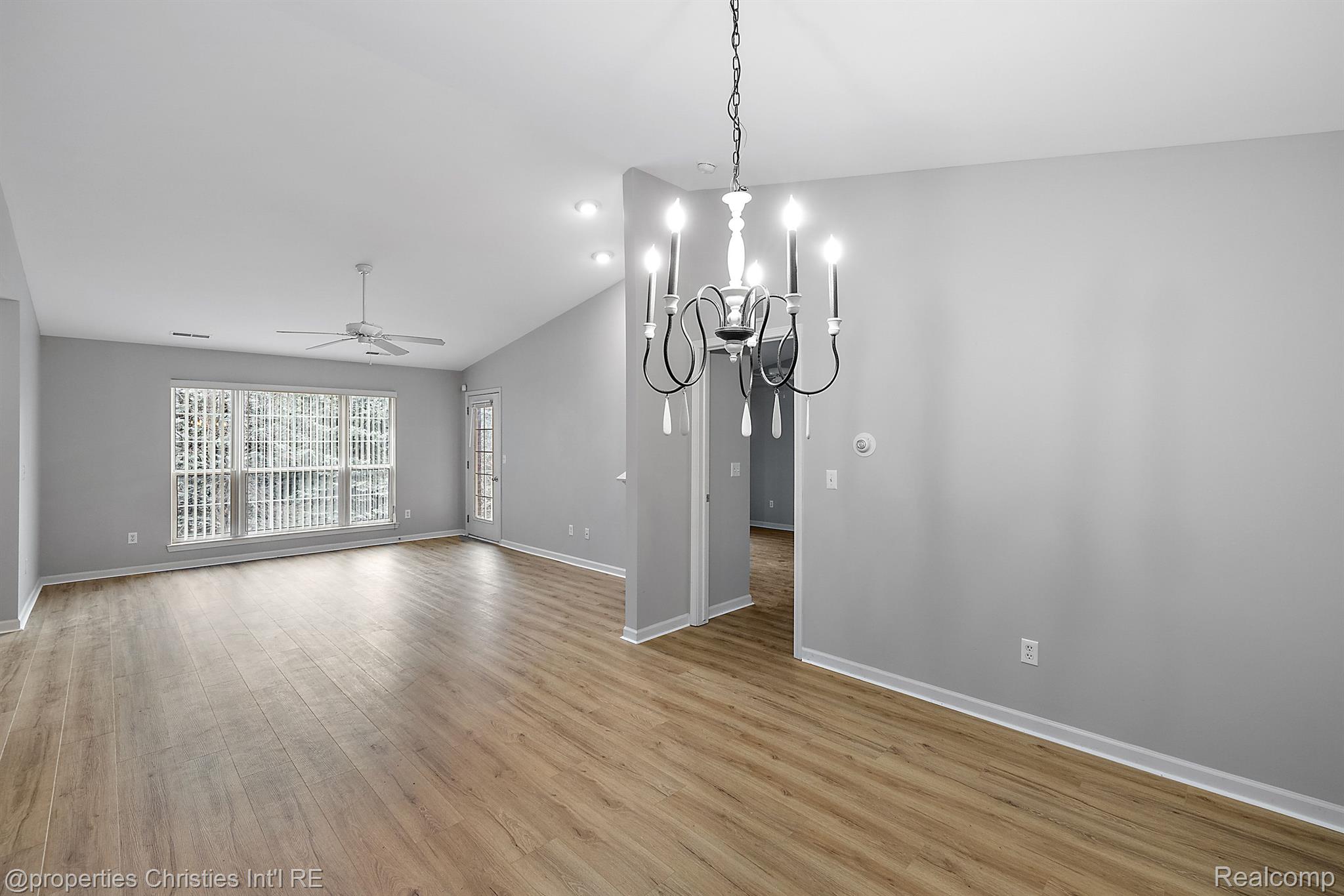 28203 CHESAPEAKE Circle