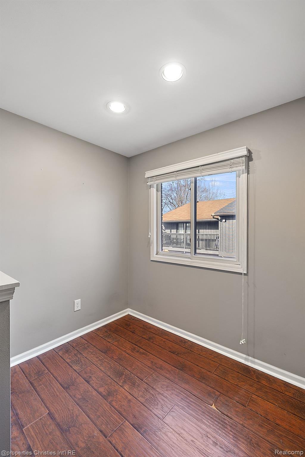 2591 Columbia Road