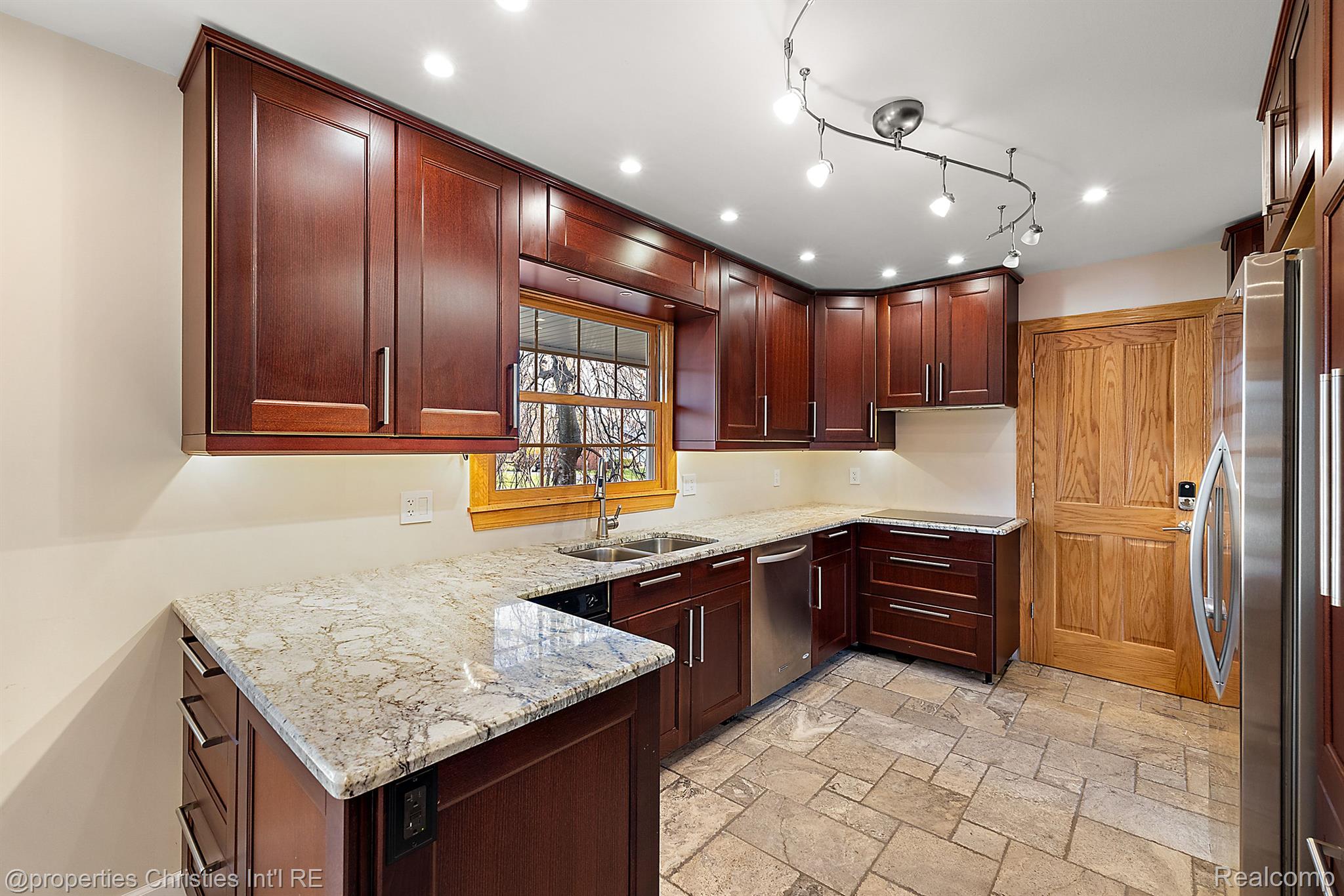 28605 Kendallwood Drive
