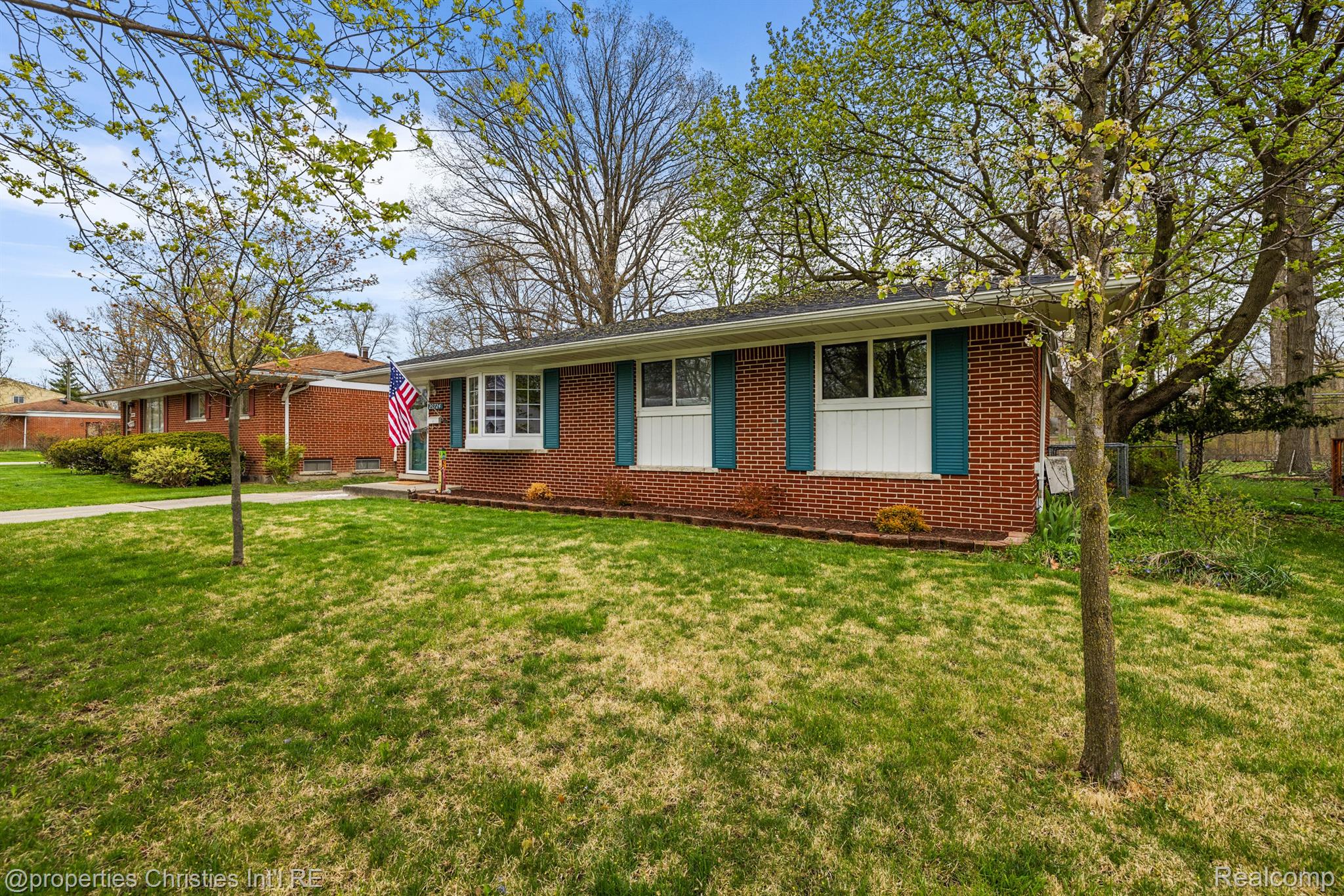 23724 Barfield Street