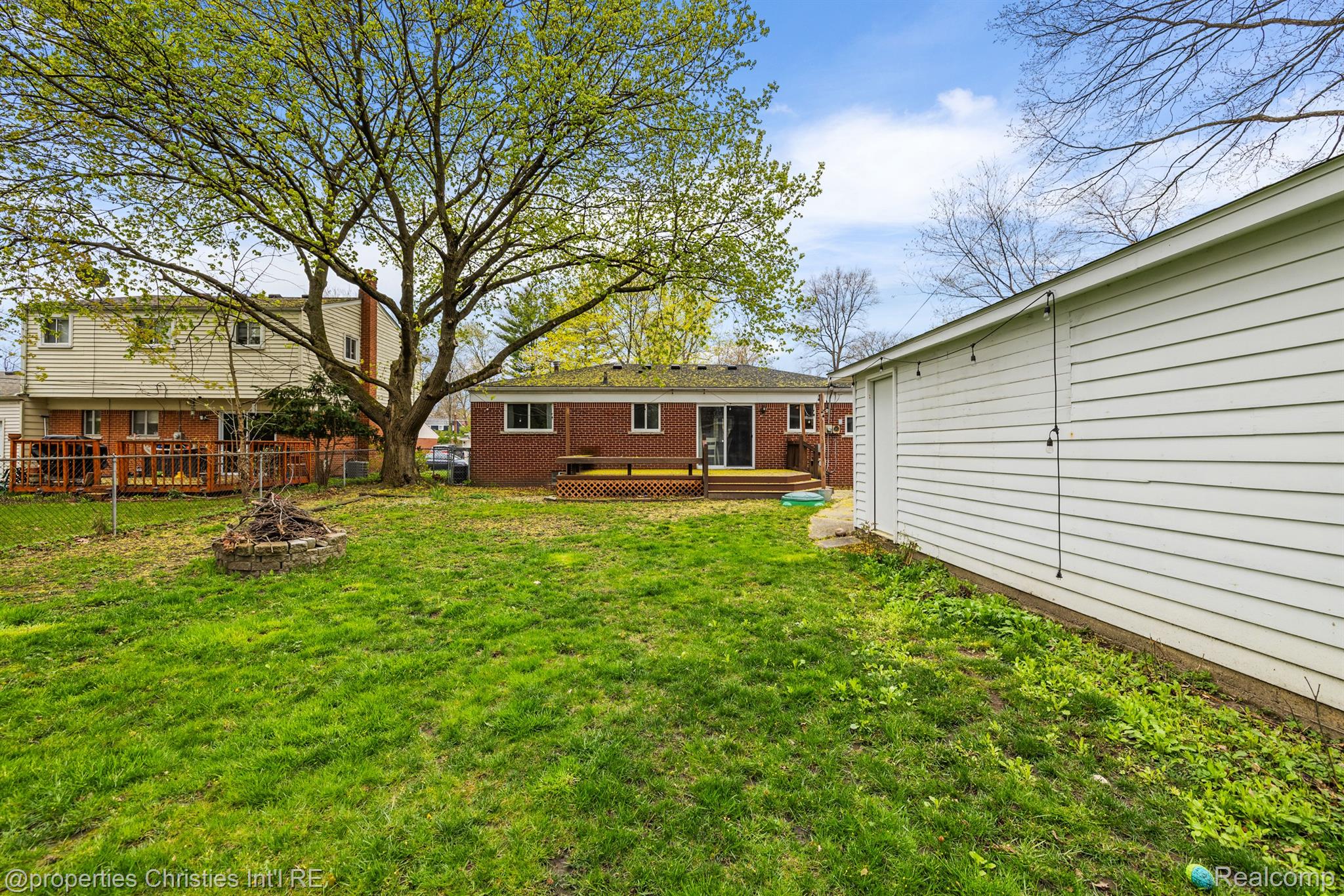 23724 Barfield Street