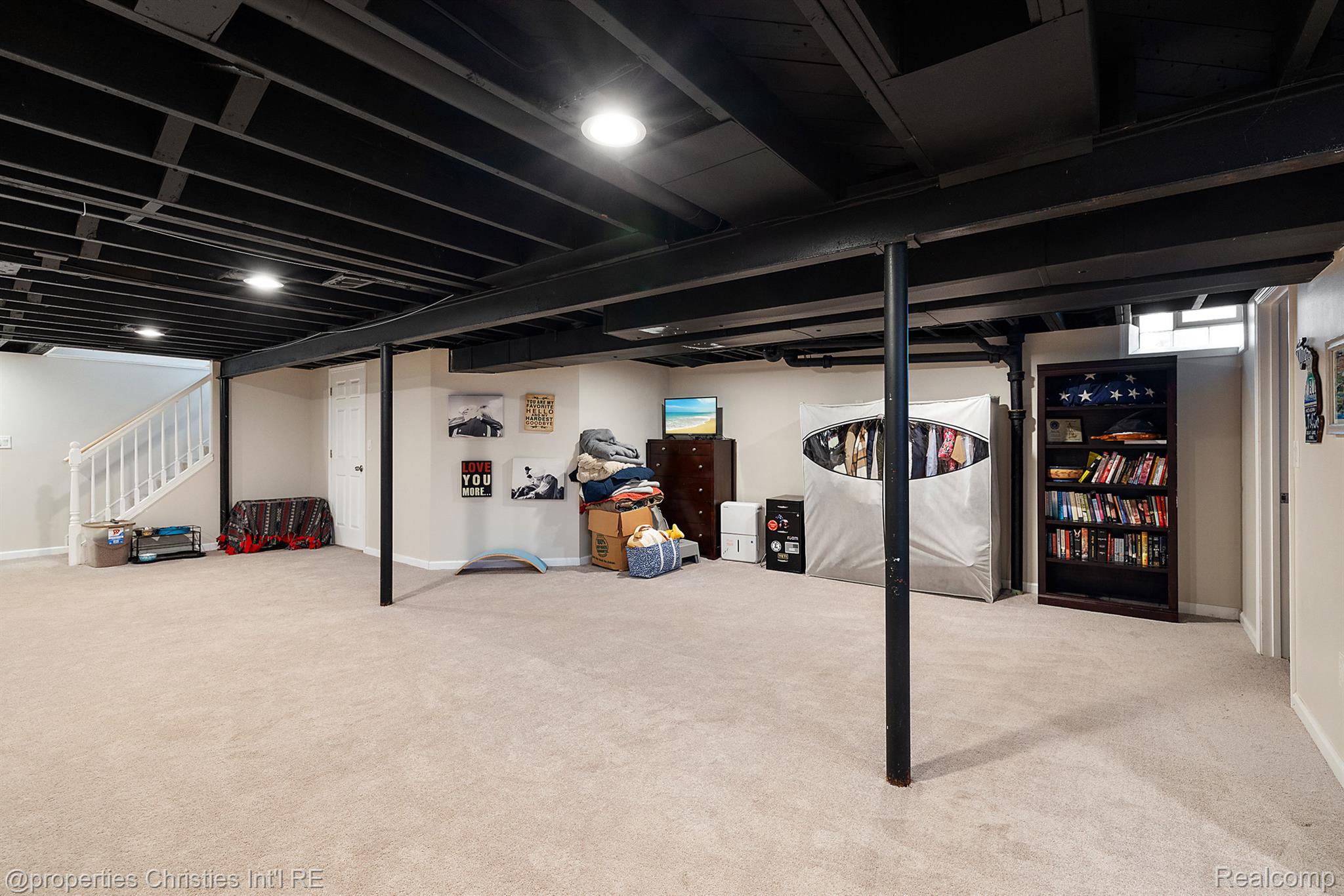 23724 Barfield Street