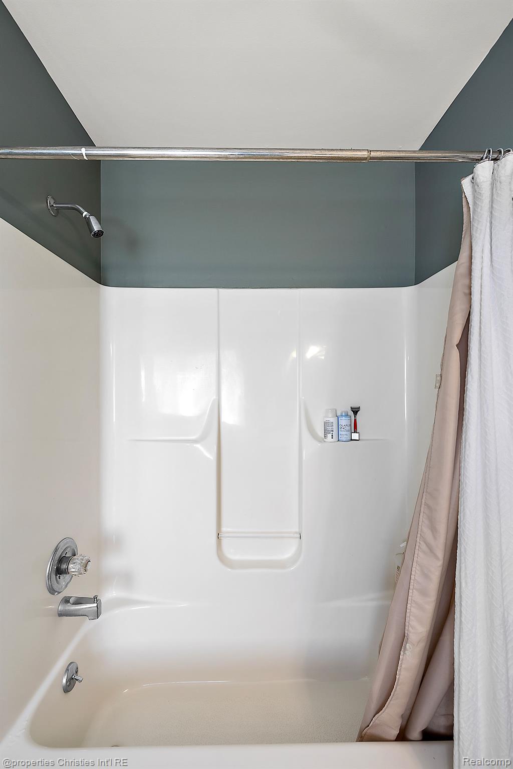 28705 BAYBERRY W
