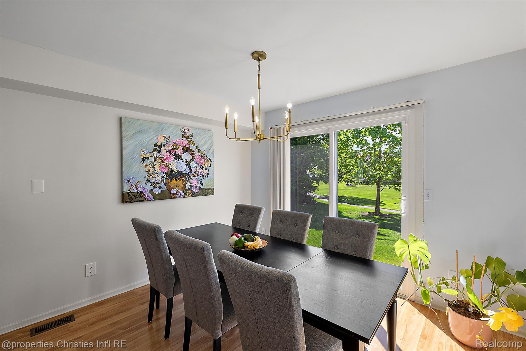 28705 BAYBERRY W