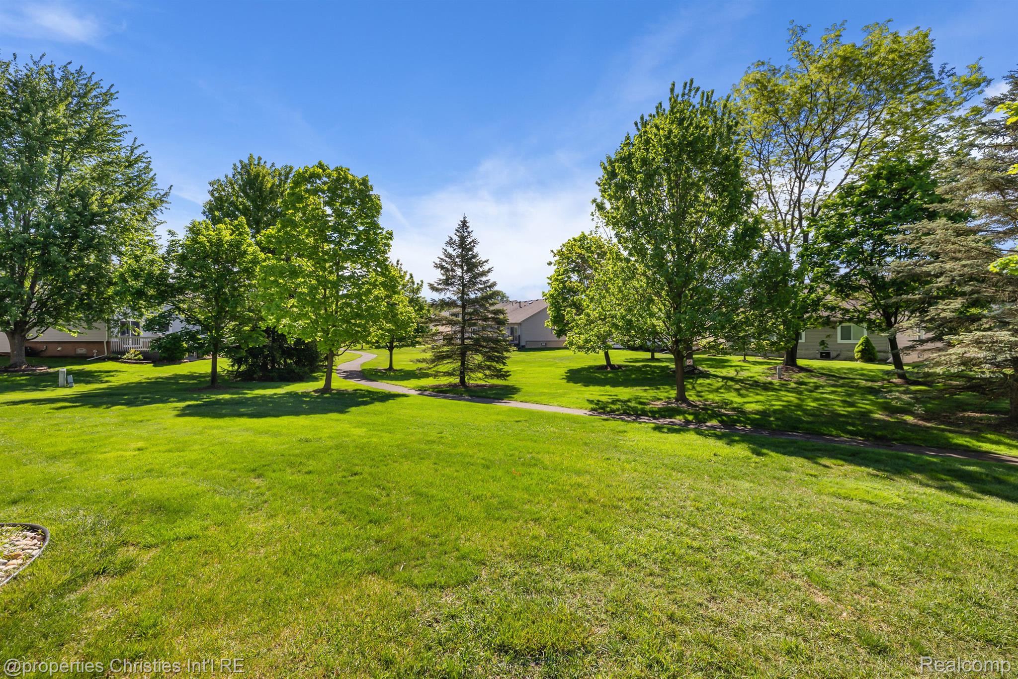 28705 BAYBERRY W