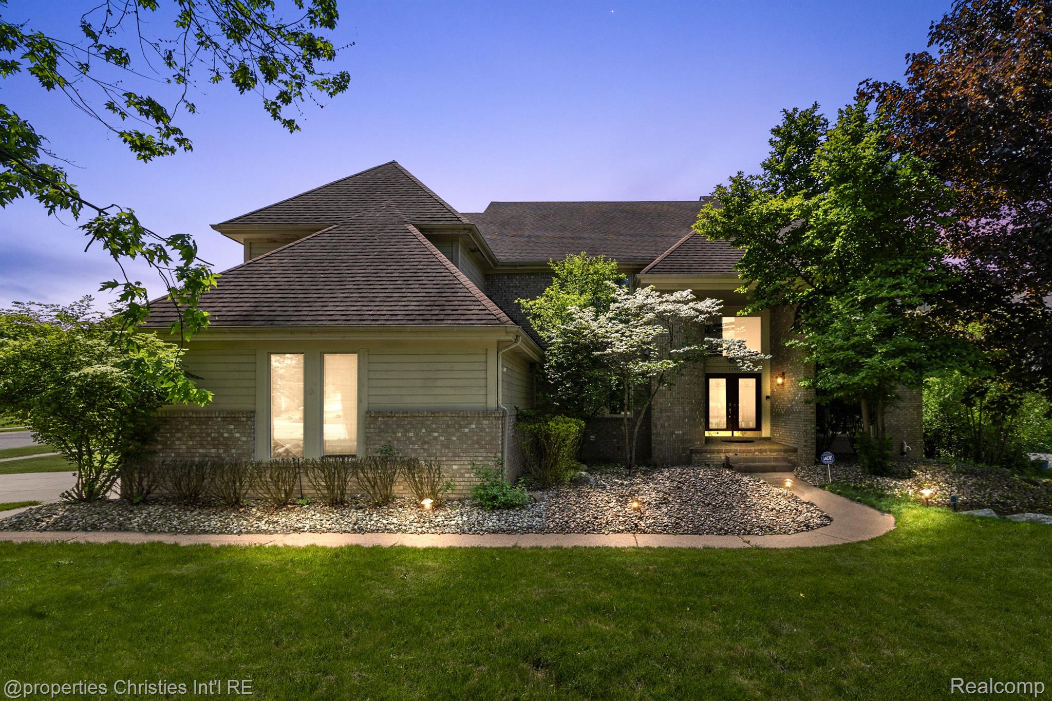 6690 TORYBROOKE Circle