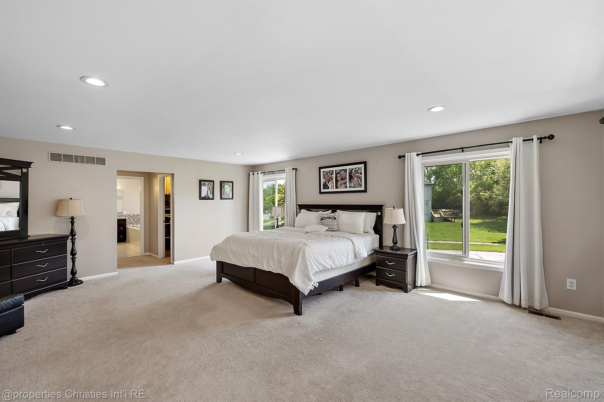 6690 TORYBROOKE Circle