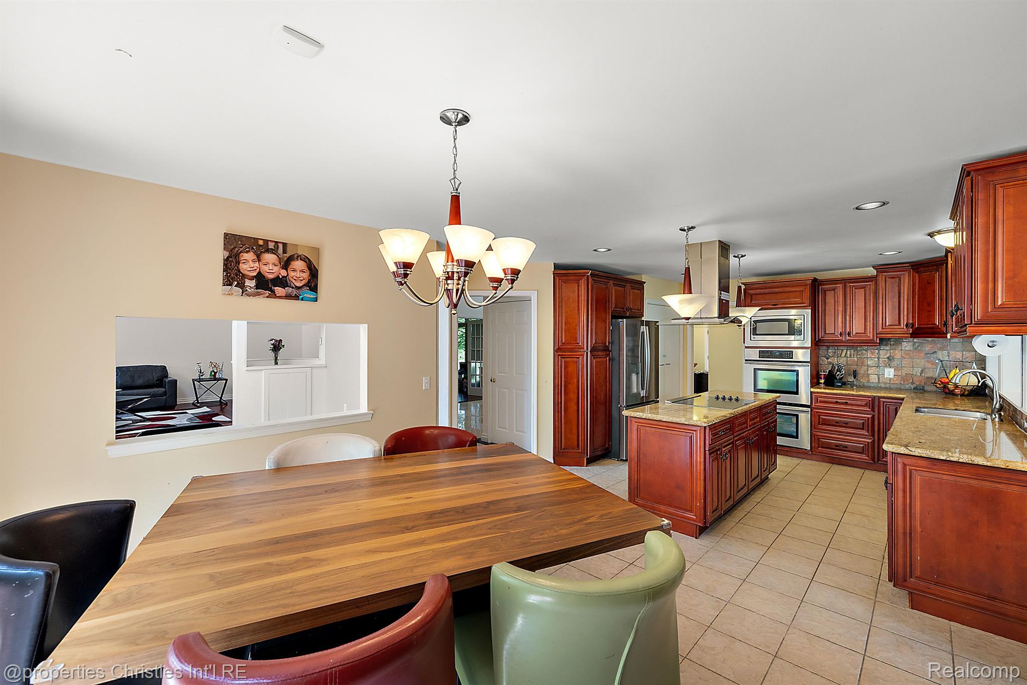 6690 TORYBROOKE Circle