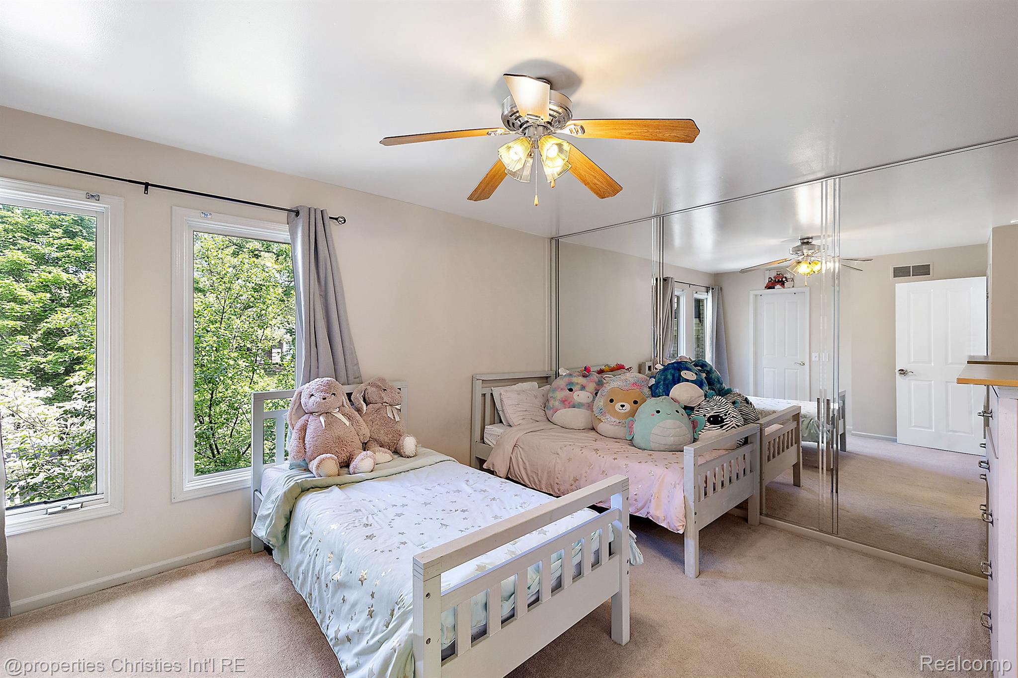 6690 TORYBROOKE Circle