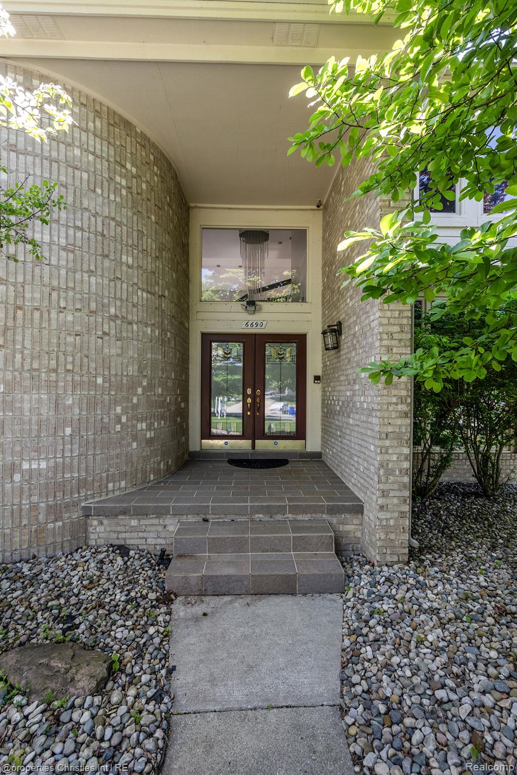 6690 TORYBROOKE Circle