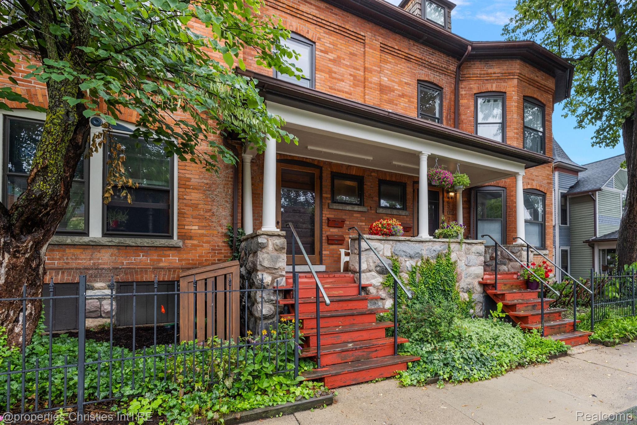 505 Detroit Street 2