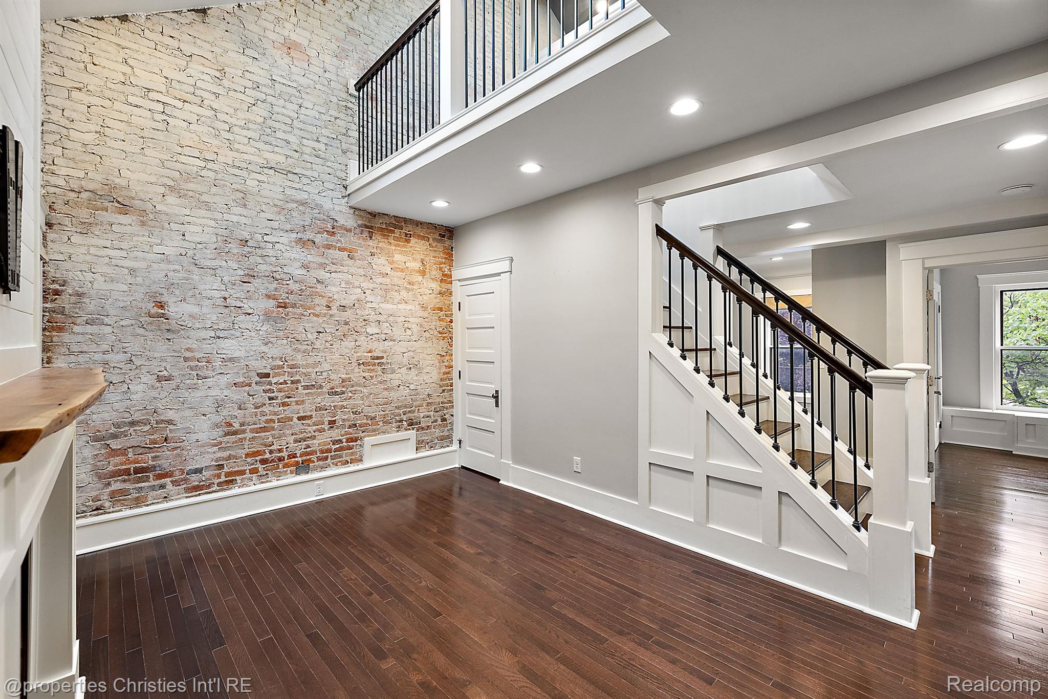 505 Detroit Street 2