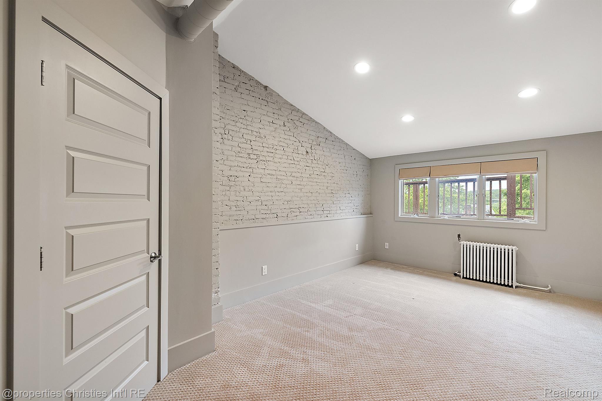 505 Detroit Street 2