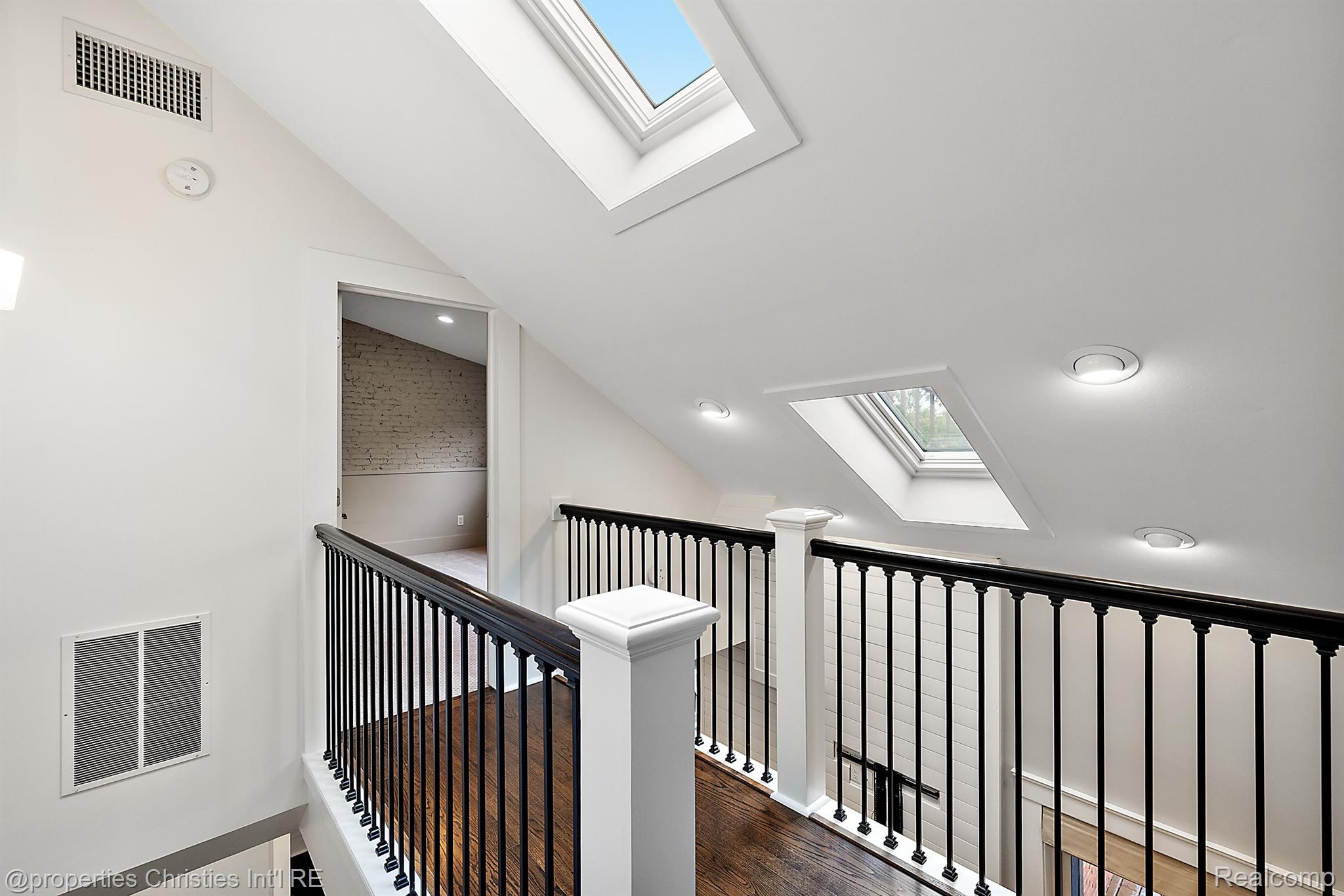505 Detroit Street 2