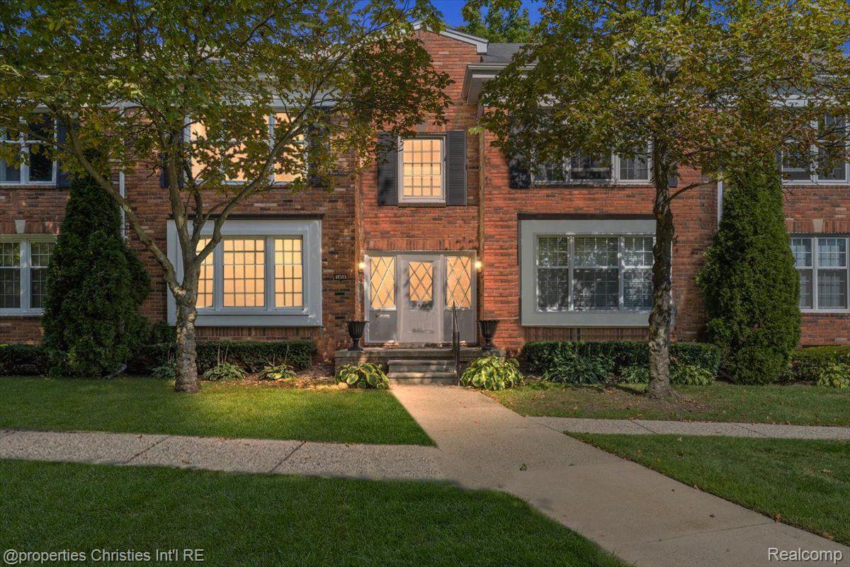1450 Trailwood Path D