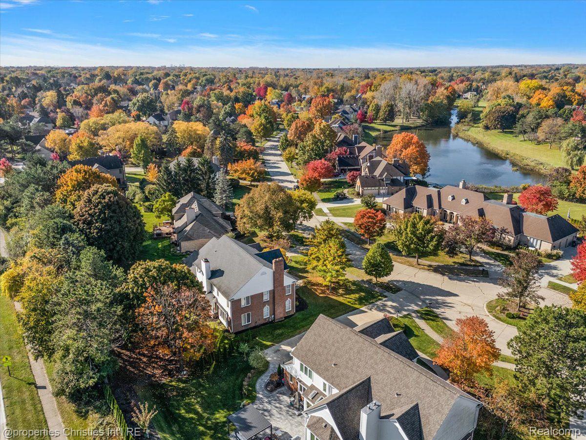 4866 Riverchase Drive