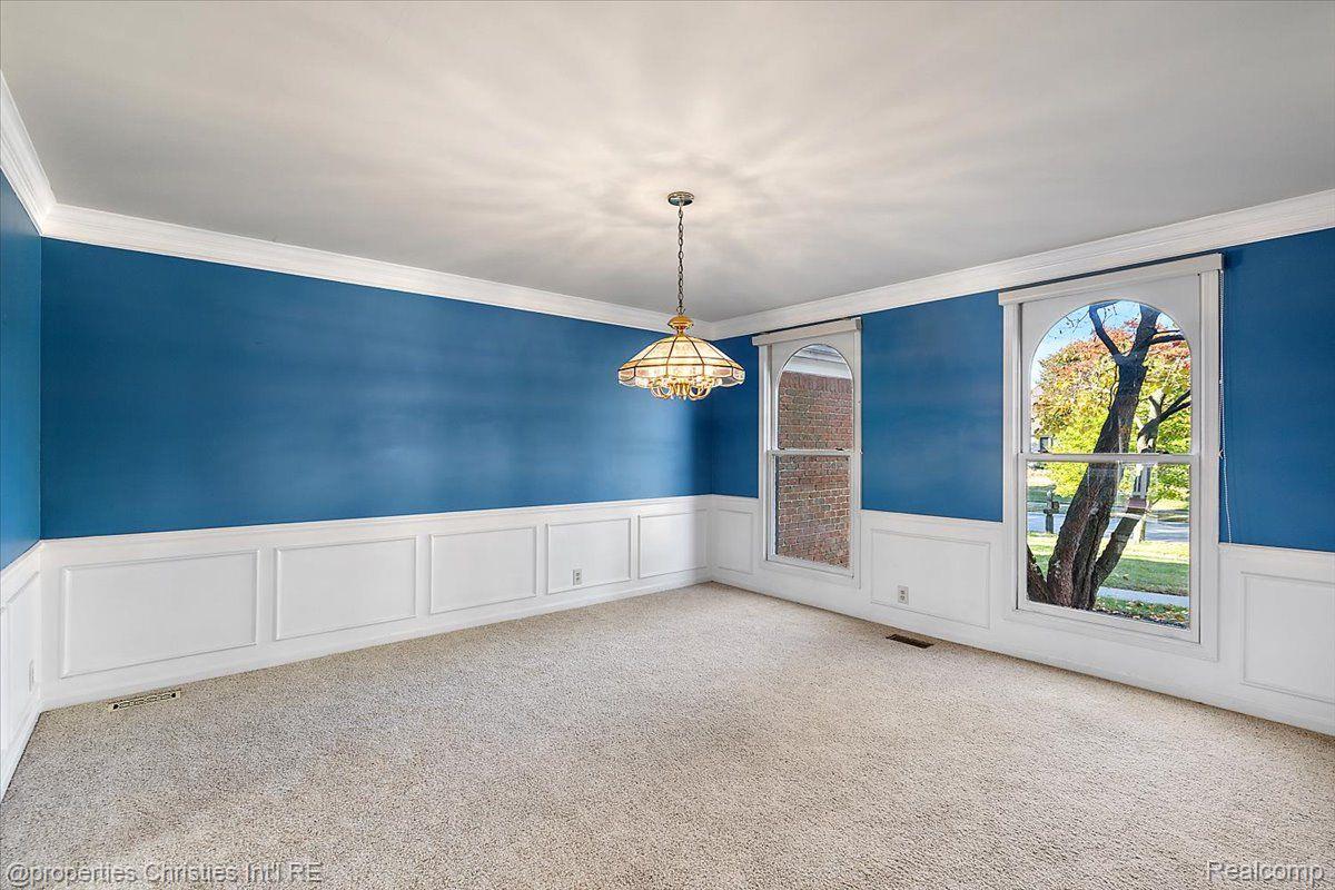 4866 Riverchase Drive