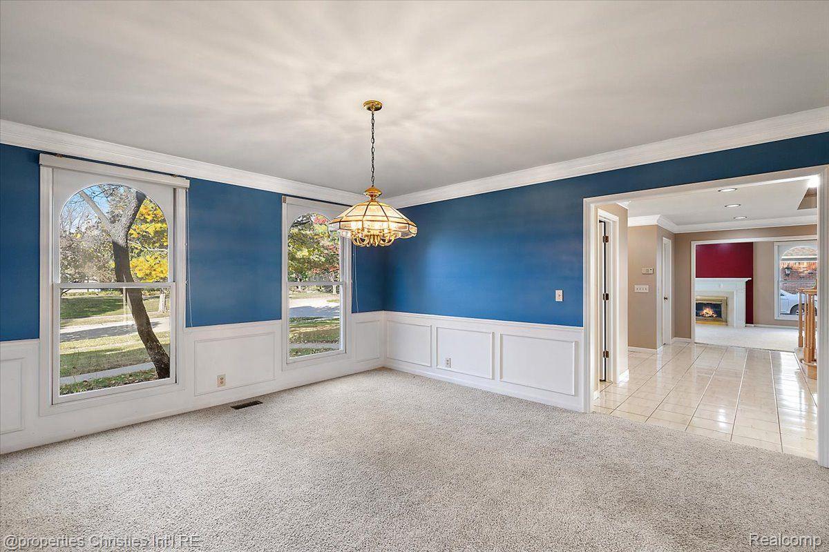 4866 Riverchase Drive